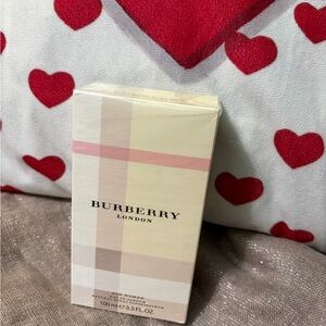 Burberry London eau  de Parfum Spray NIB